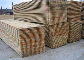 Prkna stavební dřevěná smrková, délka 3 m - 1 m2