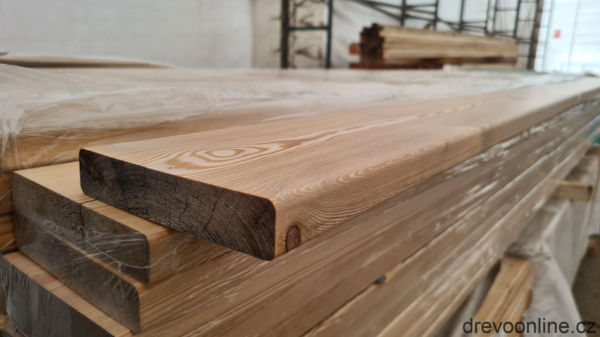 Terasové prkno hladké - sibiřský modřín délka 4 m 28mm x 143mm