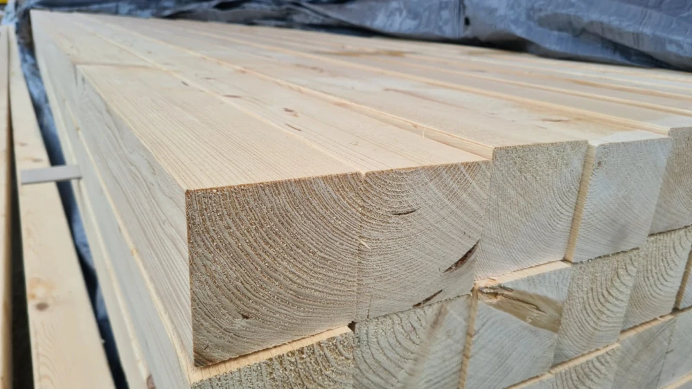 KVH Hranol dřevěný 100 x 100 délka 4m